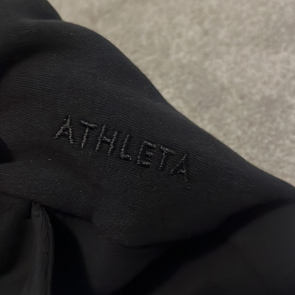 Athleta Easy Fleece MID RISE JOGGER
Midweight fleece with relaxed fit. - Picture 8 of 12
